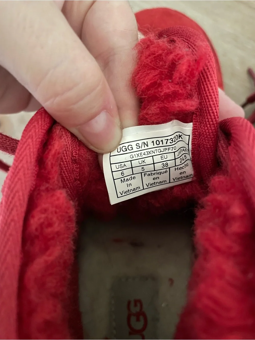 UGG Red Nurmel Chukka Suede Sherpa -lined Lace-Up boots